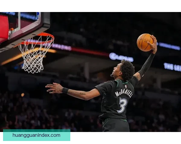 森林狼官方宣布麦克丹尼尔斯左膝髌腱炎确诊 将列入每日观察名单