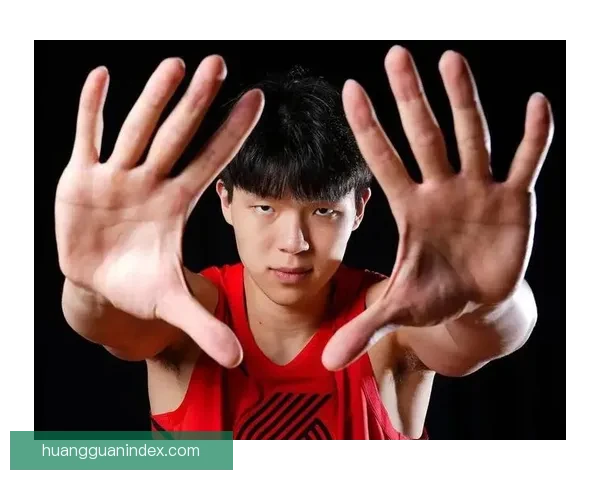 卡马拉单赛季进攻犯规破百 创历史新纪录超越瓦莱乔成为首位 卡马拉单赛季进攻犯规破百 创历史新纪录超越瓦莱乔成为首位