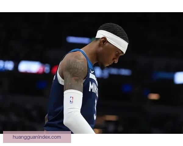 森林狼官方宣布麦克丹尼尔斯左膝髌腱炎确诊 将列入每日观察名单